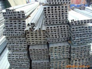 鍍鋅角鋼 建筑與工業領域的耐久選擇——上海冉申鋼鐵銷售供應產品解析